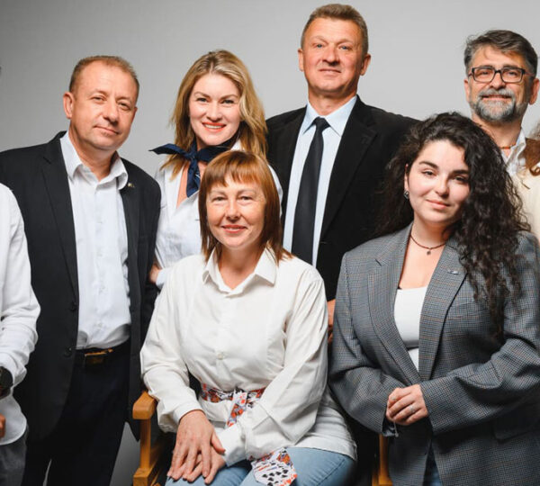 Equipe de sales lors d'un shooting photo oragnisé lors d'un team builfing